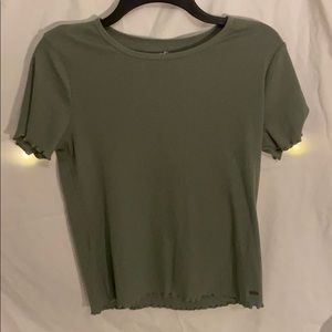 Green cropped fitting hollister m top
